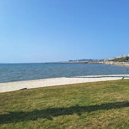 Golem Holiday Apartment