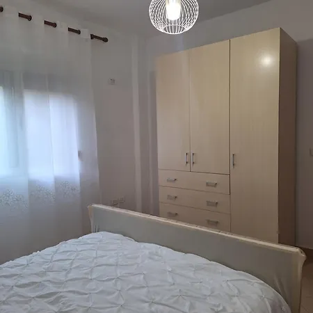 شقة Golem Holiday Apartment *